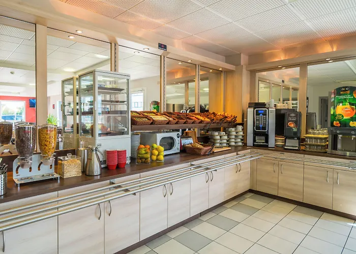 艾斯普瓦捷酒店 酒店