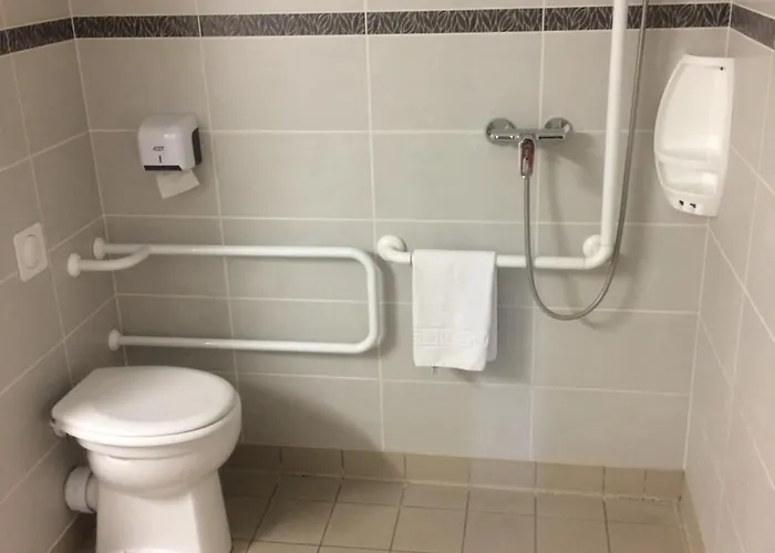 酒店 艾斯普瓦捷酒店 3*