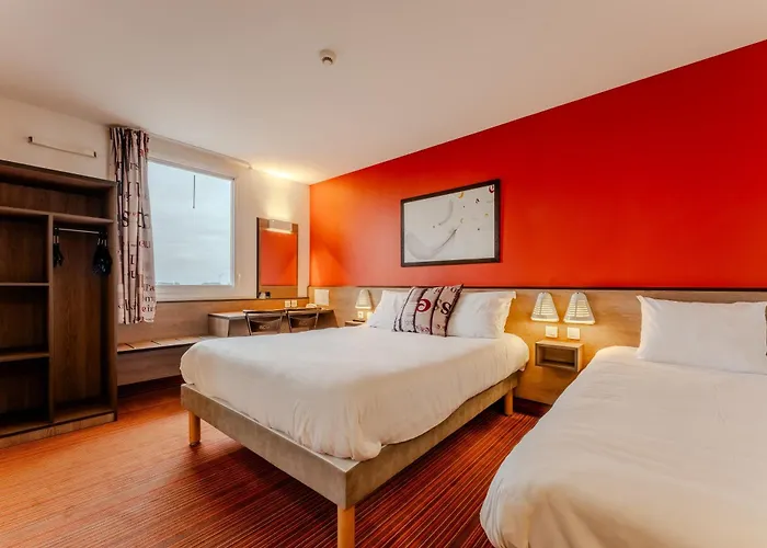 酒店 艾斯普瓦捷酒店 3*