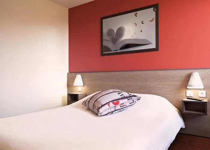 艾斯普瓦捷酒店 酒店